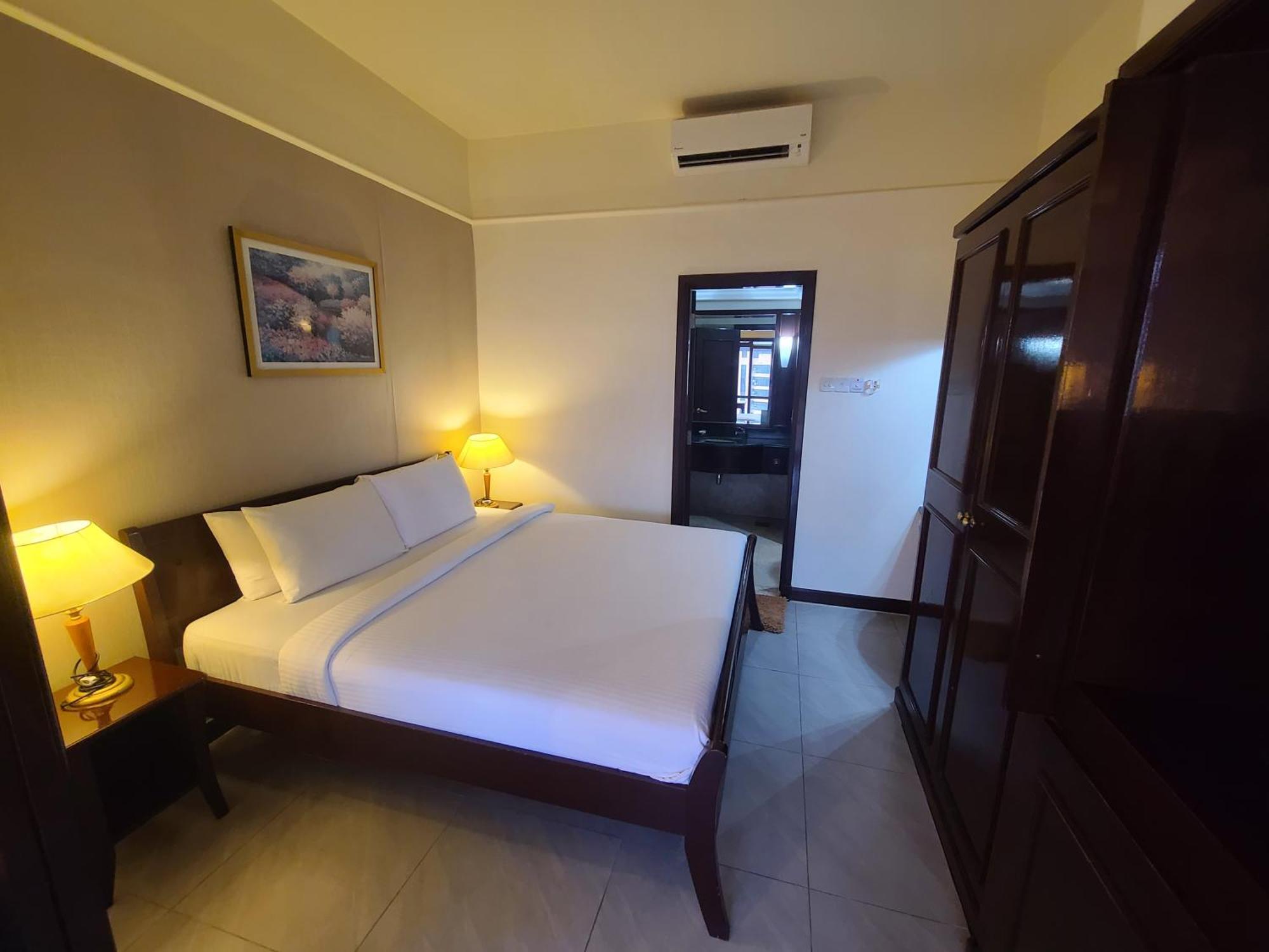 Kl Time Square Hotal Sarvice Suite 쿠알라룸푸르 외부 사진