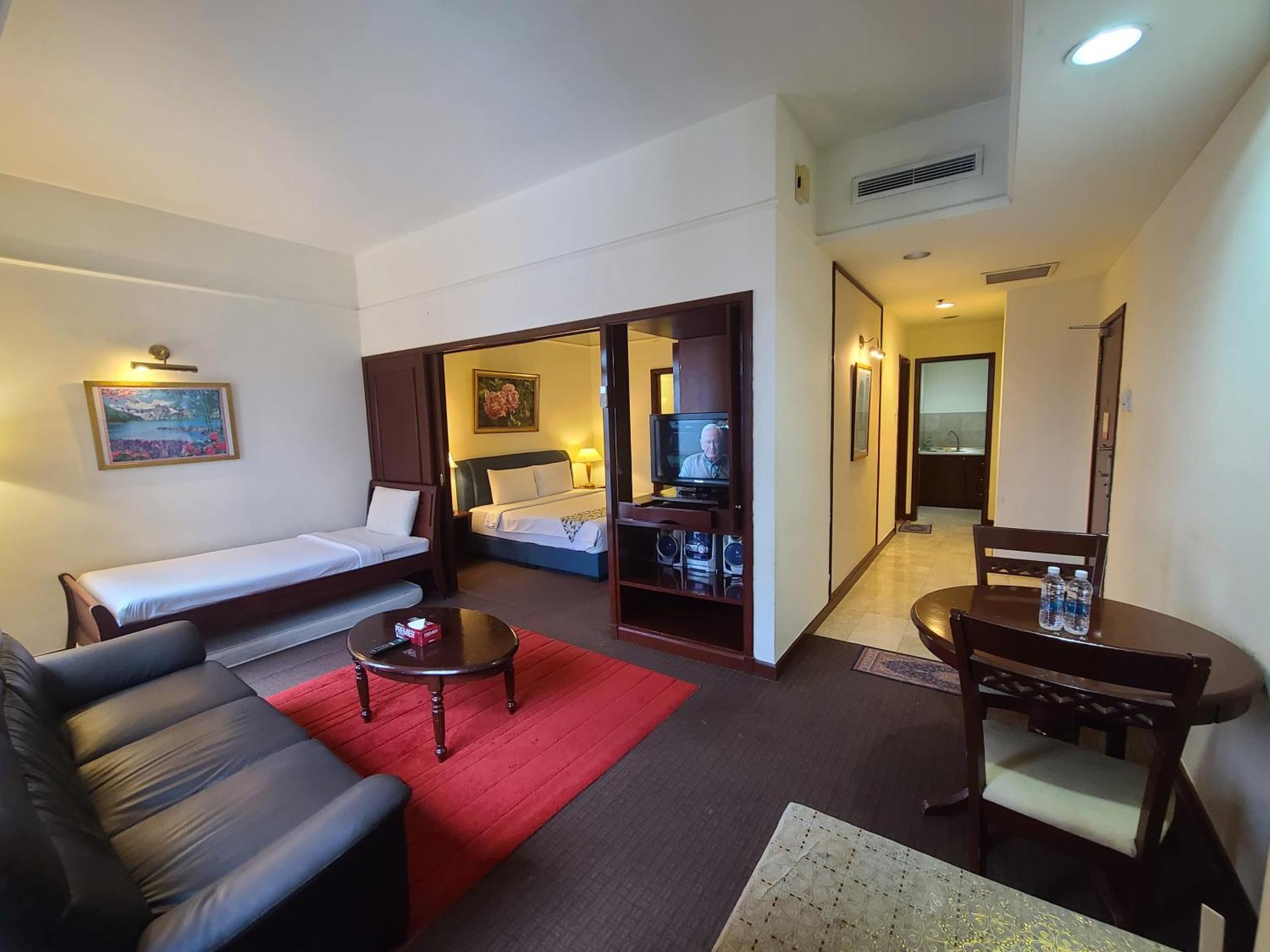 Kl Time Square Hotal Sarvice Suite 쿠알라룸푸르 외부 사진