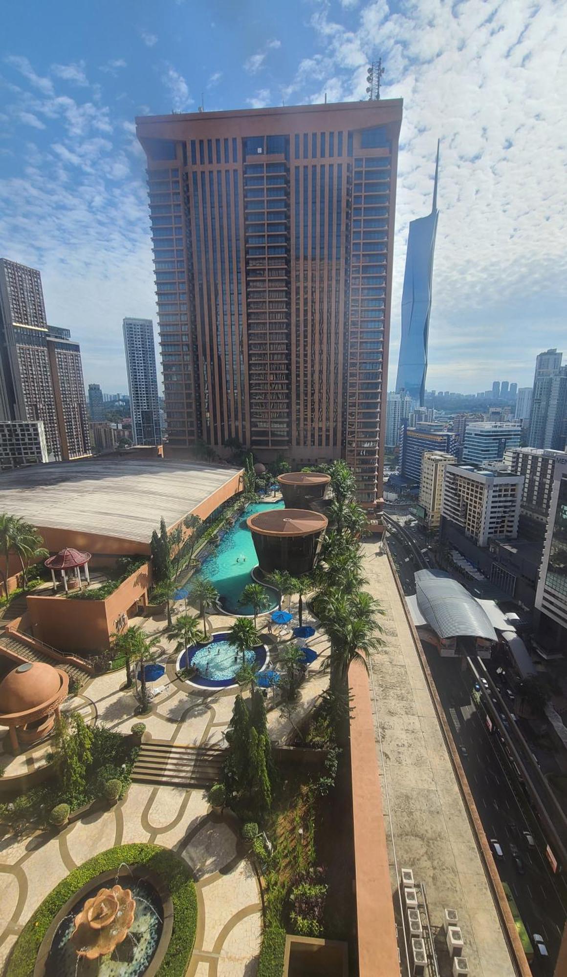 Kl Time Square Hotal Sarvice Suite 쿠알라룸푸르 외부 사진