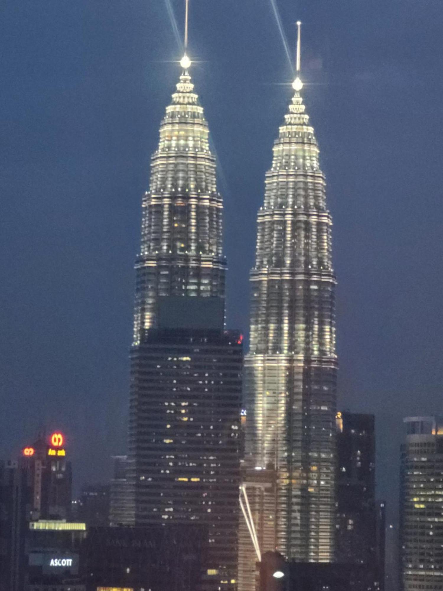 Kl Time Square Hotal Sarvice Suite 쿠알라룸푸르 외부 사진