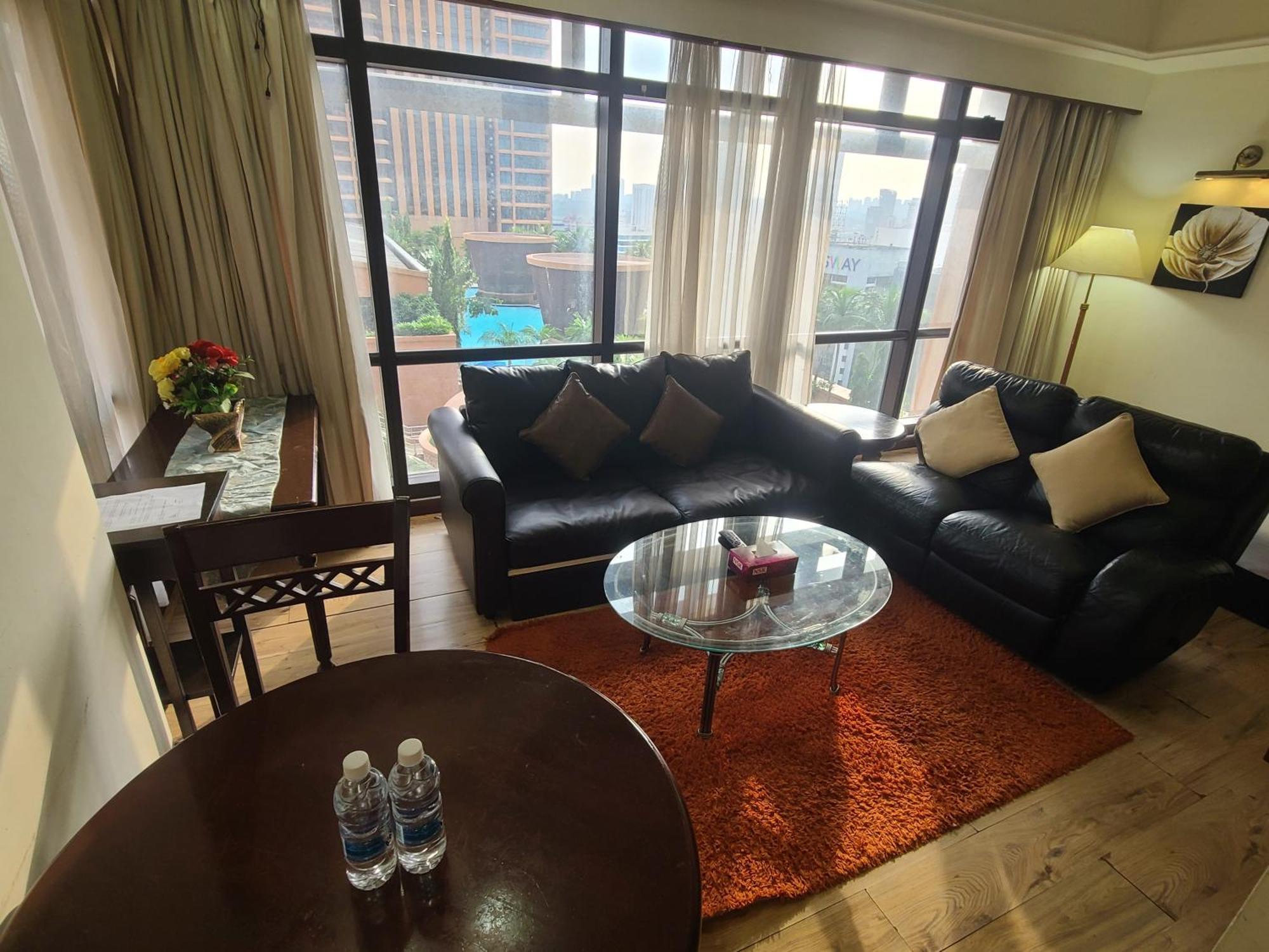Kl Time Square Hotal Sarvice Suite 쿠알라룸푸르 외부 사진