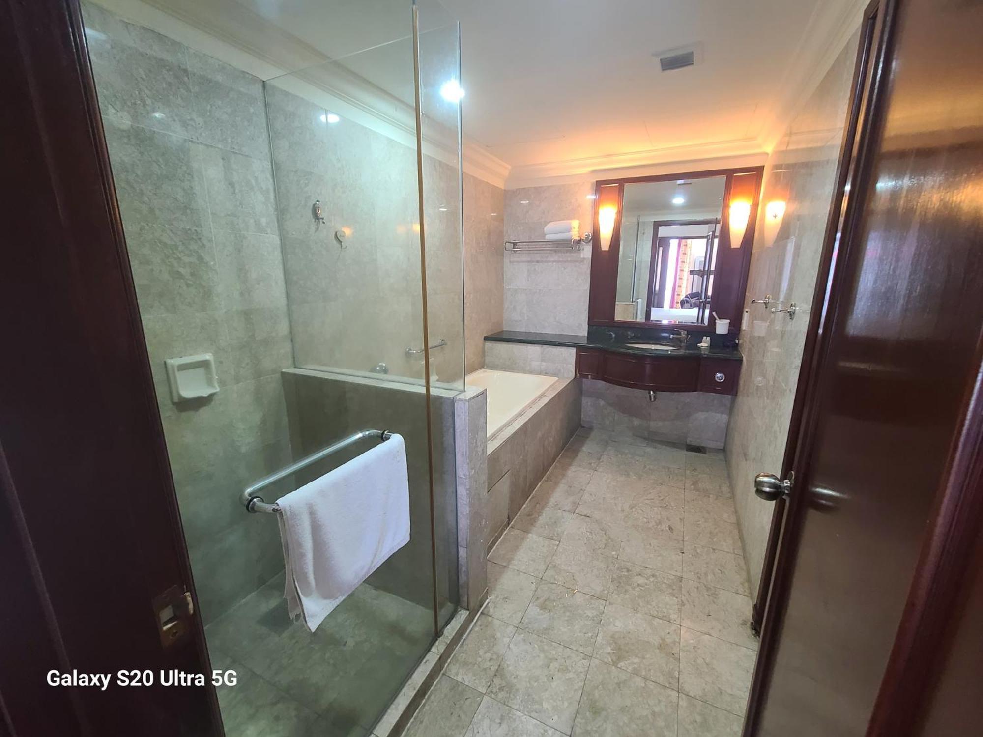 Kl Time Square Hotal Sarvice Suite 쿠알라룸푸르 외부 사진