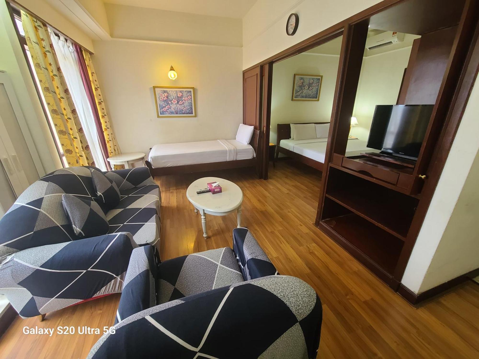 Kl Time Square Hotal Sarvice Suite 쿠알라룸푸르 외부 사진